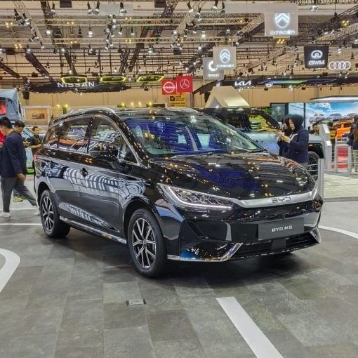 byd m6, harga byd m6, m6 byd, mpv byd, mpv ev
